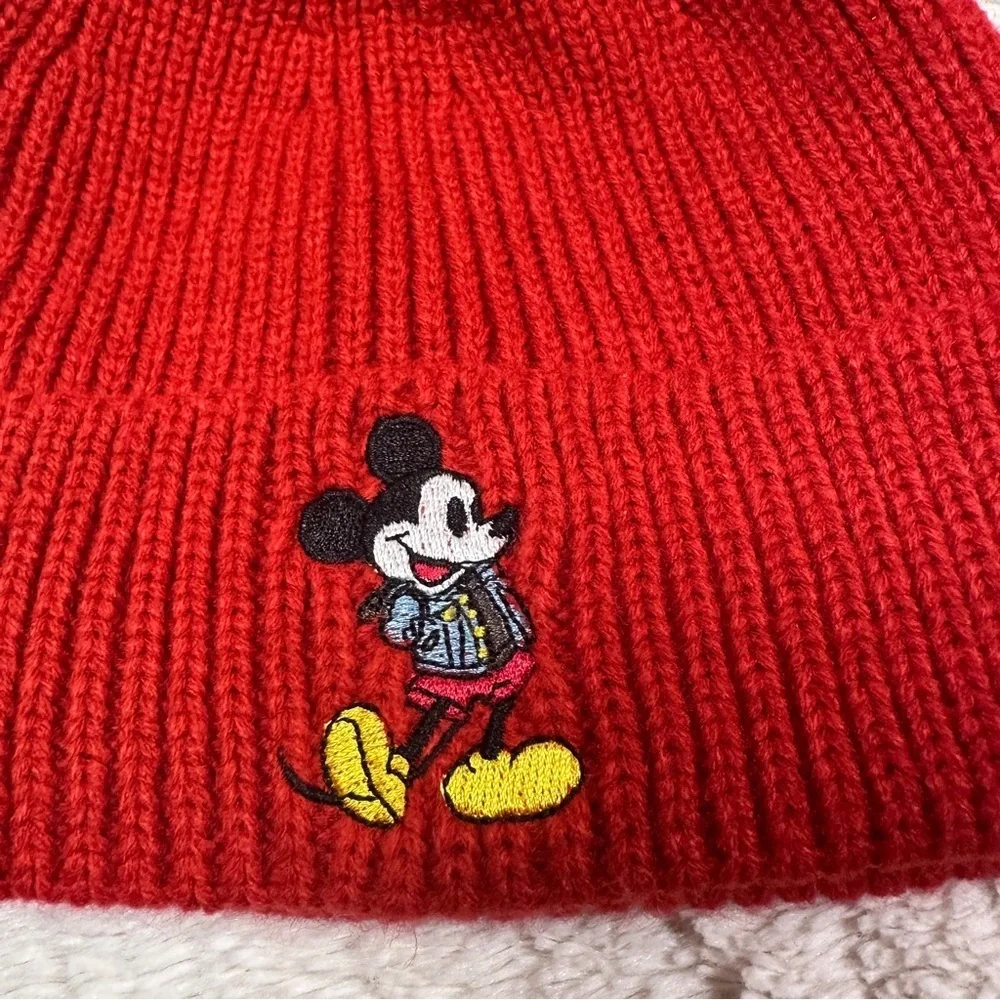 Baby GAP Red Mickey Mouse Embroidered Beanie Disney,M. EUC!